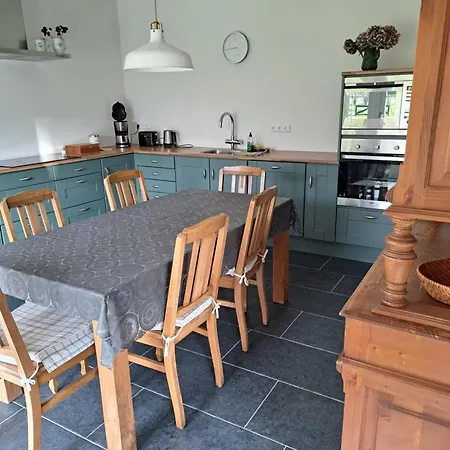 Casa de Férias Huize Donkersvoort Beek en Donk