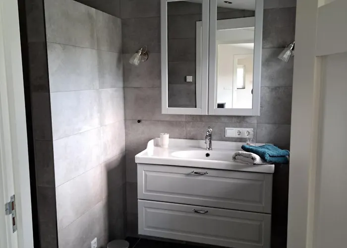 Holiday home Huize Donkersvoort *