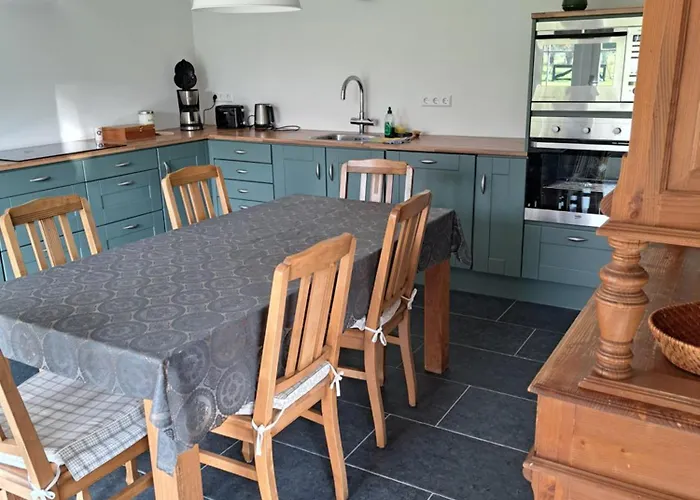 Holiday home Huize Donkersvoort Beek en Donk